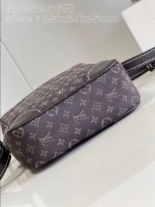 LOUIS VUITTON DANUBE CROSSBODY BAG - WLM601