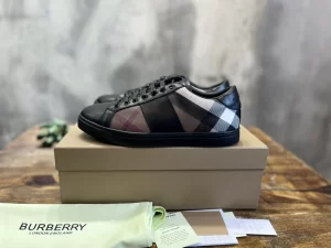 BURBERRY LEATHER AND CHECK COTTON SNEAKERS - BBR124