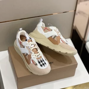 BURBERRY LEATHER AND SUEDE SNEAKERS - BBR129