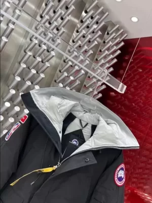 Canada Goose Jackets - CG064