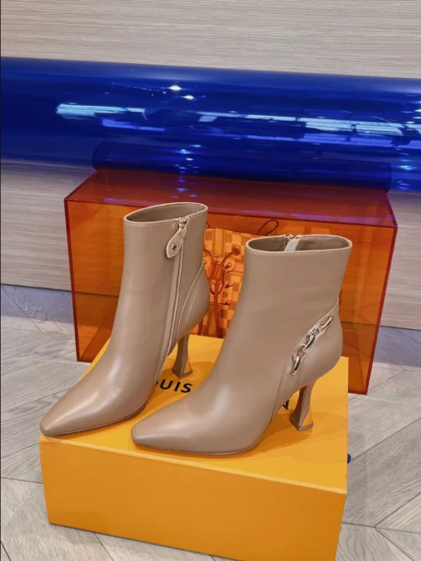 LOUIS VUITTON BOOT - WLS009