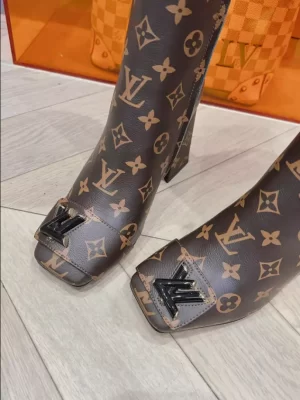 LOUIS VUITTON BOOT - WLS023