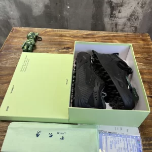 Off-White Odsy 1000 Sneaker - OFF16