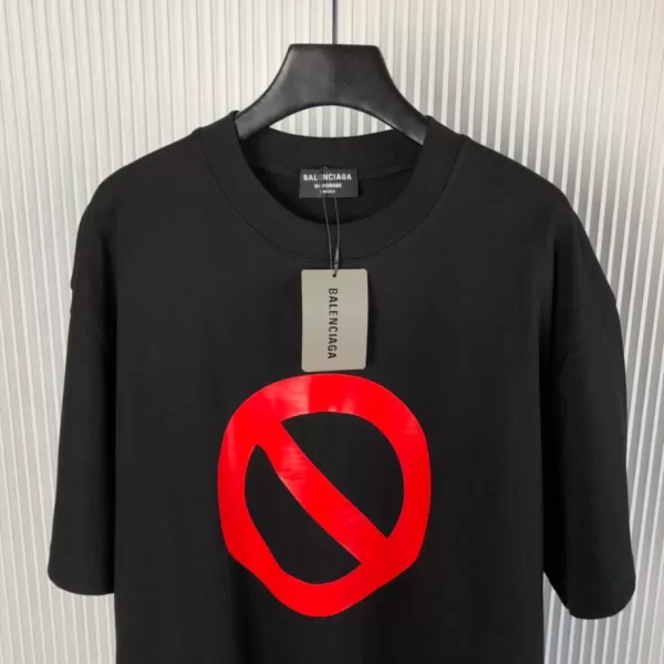 Balenciaga T-shirt - BBS111