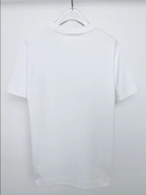 Givenchy T-shirt - GVS43