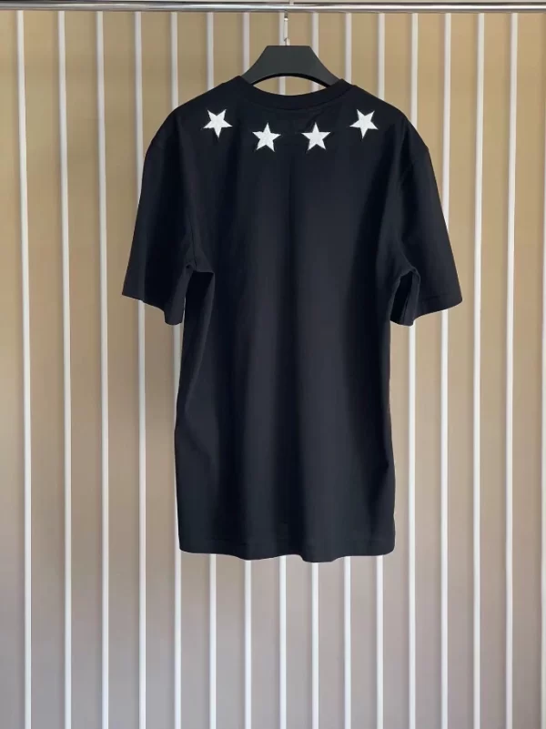 Givenchy T-shirt - GVS48