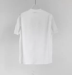 Givenchy T-shirt - GVS75