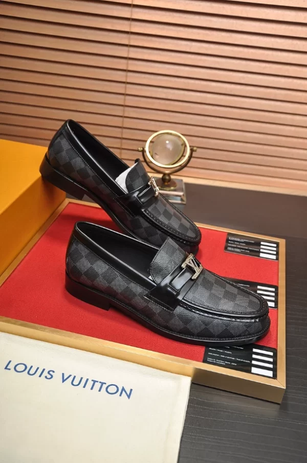 Louis Vuitton Loafers - LLV56