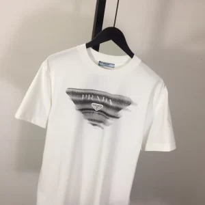 Prada T-shirt - PRT009