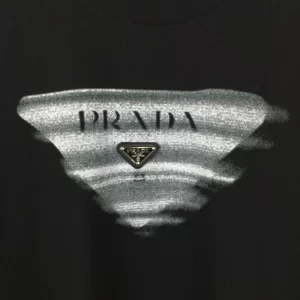 Prada T-shirt - PRT010