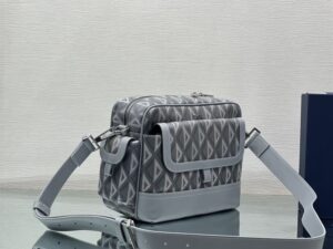 DIOR HIT THE ROAD MESSENGER BAG - DR017