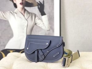 DIOR X KAWS POUCH SADDLE NAVY BLUE - DR029