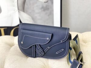 DIOR X KAWS POUCH SADDLE NAVY BLUE - DR029