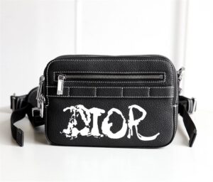 DIOR X PETER DOIG SAFFARI MESSENGER BAG - DR020