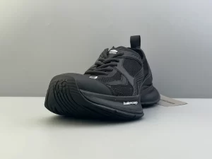 BALENCIAGA CIRCUIT SNEAKER IN BLACK - BB202