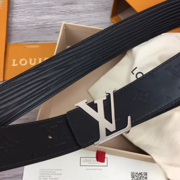 LOUIS VUITTON INITIALS 40MM REVERSIBLE BELT BLACK - B127