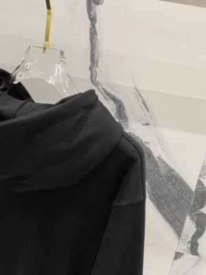 Louis Vuitton Hoodie - SLV019