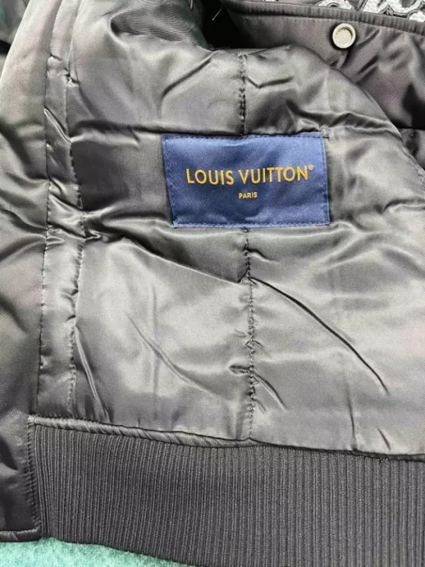 Louis Vuitton Jacket - LC001