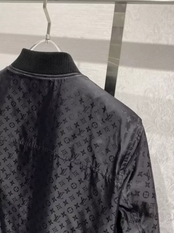 Louis Vuitton Jacket - LC015