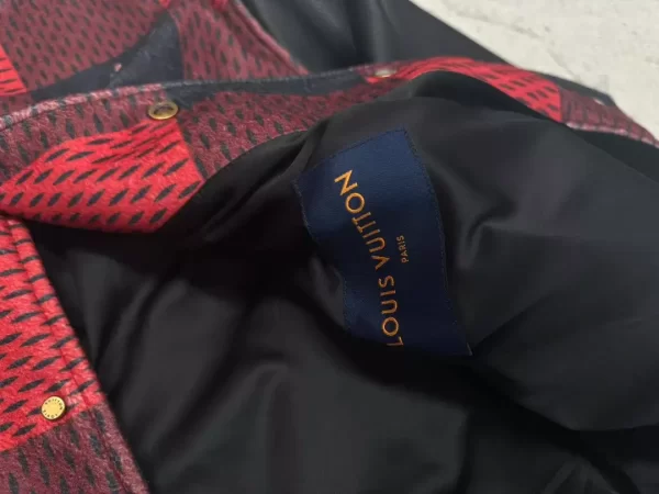 Louis Vuitton Jacket - LC019