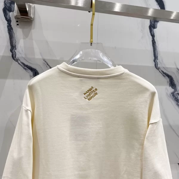 Louis Vuitton Sweatshirts - SLV007