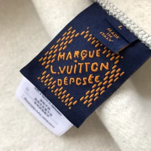 Louis Vuitton Sweatshirts - SLV013