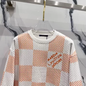 Louis Vuitton Sweatshirts - SLV014