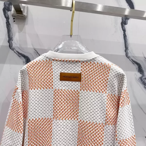 Louis Vuitton Sweatshirts - SLV014