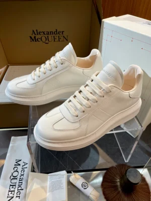 ALEXANDER MCQUEEN MEN'S OVERSIZED RETRO SNEAKER IN OFF WHITE - AM27