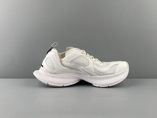 BALENCIAGA WOMEN'S CIRCUIT SNEAKER IN WHITE - BB223