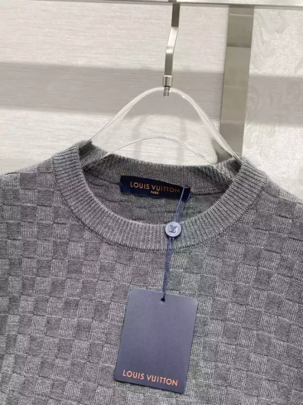 Louis Vuitton Damier Signature Crewneck - SLV029