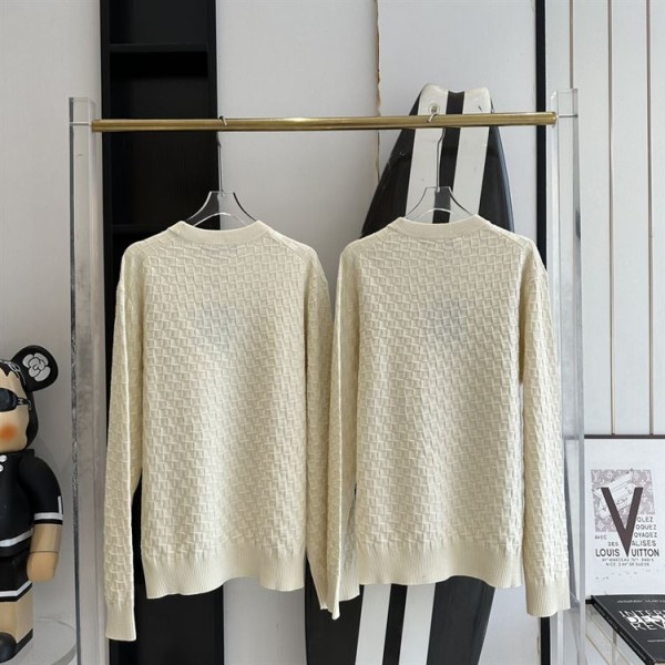 Louis Vuitton Damier Wool Long-Sleeved Crewneck - SLV015