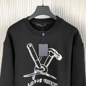 Louis Vuitton Embroidered Sweatshirt - SLV043