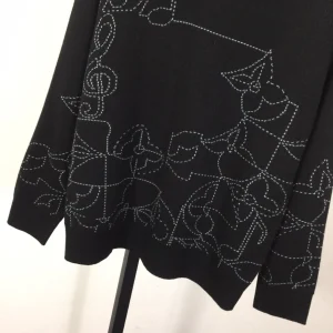 Louis Vuitton Music Line Embroidered Crewneck - SLV051