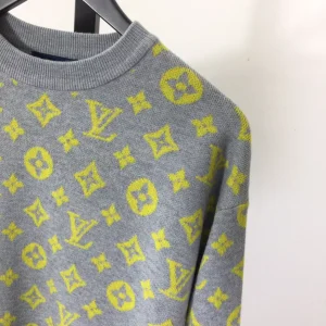 Louis Vuitton Sweater - SLV063