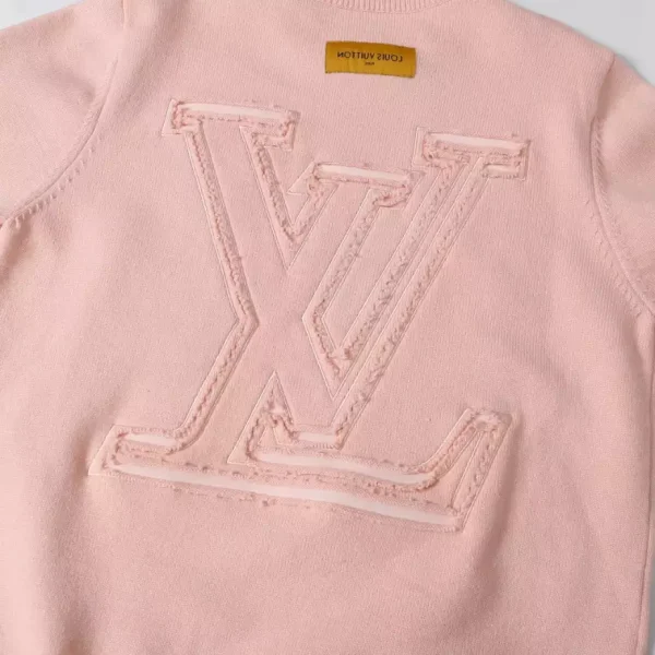 Louis Vuitton Sweater - SLV077