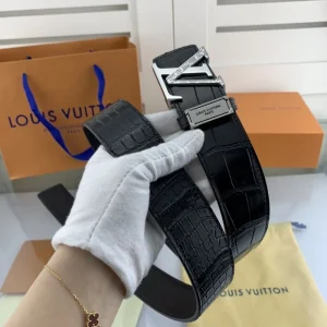 LOUIS VUITTON BELT - B0194