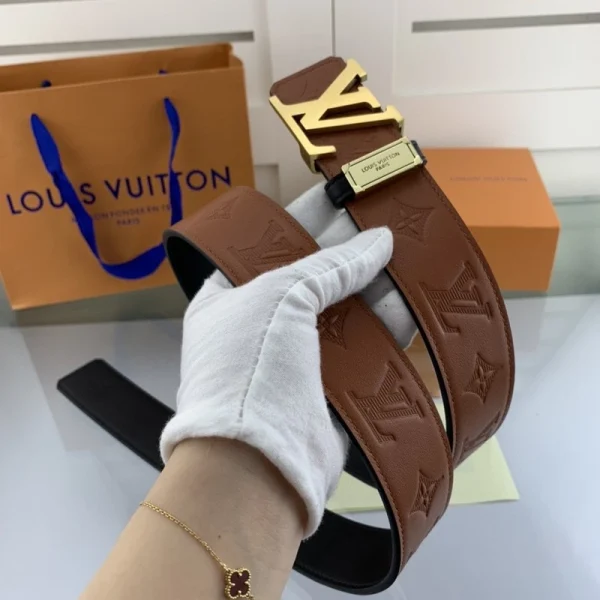 LOUIS VUITTON BELT - B0195