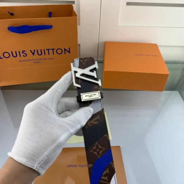 LOUIS VUITTON BELT - B0197