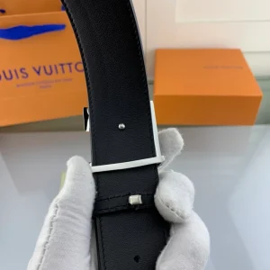 LOUIS VUITTON BELT - B0197