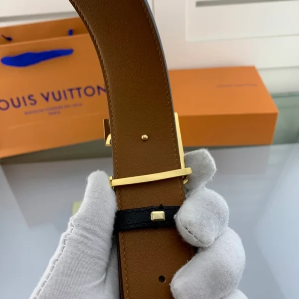 LOUIS VUITTON BELT - B0198