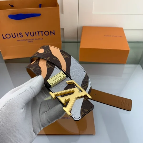 LOUIS VUITTON BELT - B0198