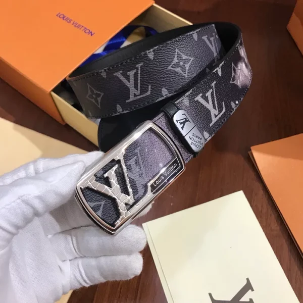 LOUIS VUITTON BELT - B0202