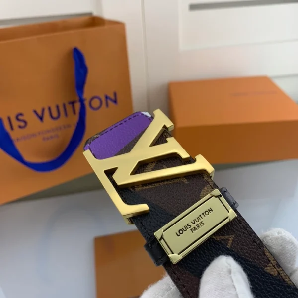 LOUIS VUITTON BELT - B0204