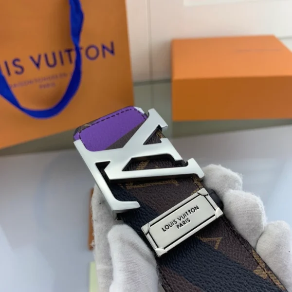 LOUIS VUITTON BELT - B0205