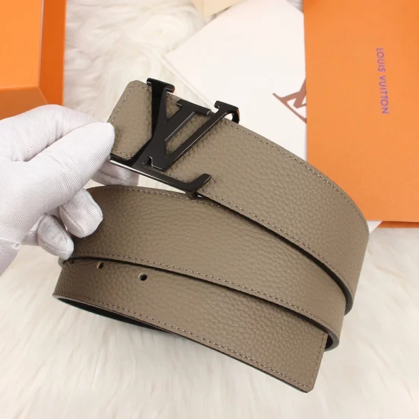 LOUIS VUITTON BELT - B0214