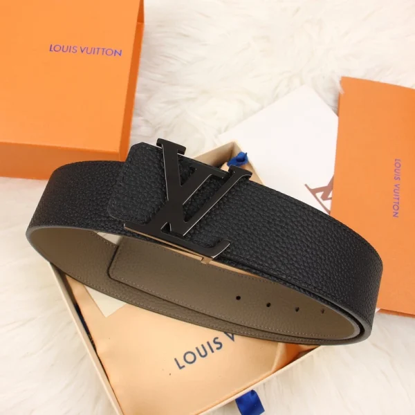 LOUIS VUITTON BELT - B0214