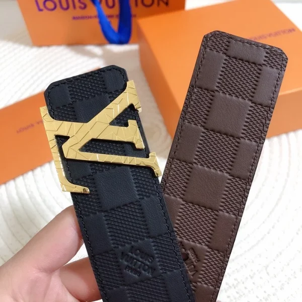 LOUIS VUITTON BELT - B0226