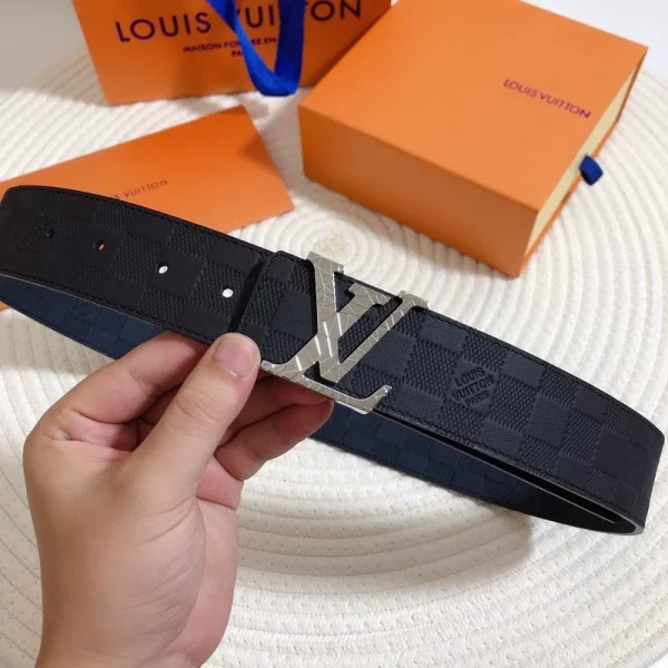 LOUIS VUITTON BELT - B0227