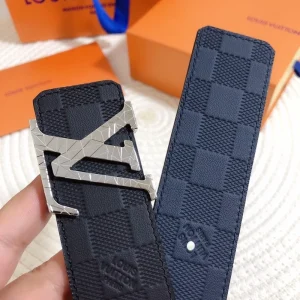 LOUIS VUITTON BELT - B0227